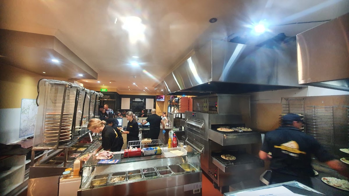 Exeter Pizza Photo 10